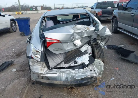 2015 Toyota Corolla Le z USA, uszkodzony, nr VIN 2T1BURHE7FC240677